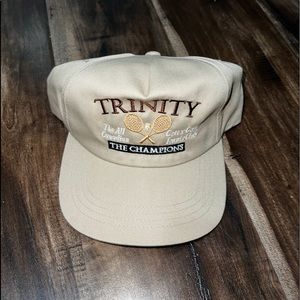 Trinity hat ( Levi bent lee)